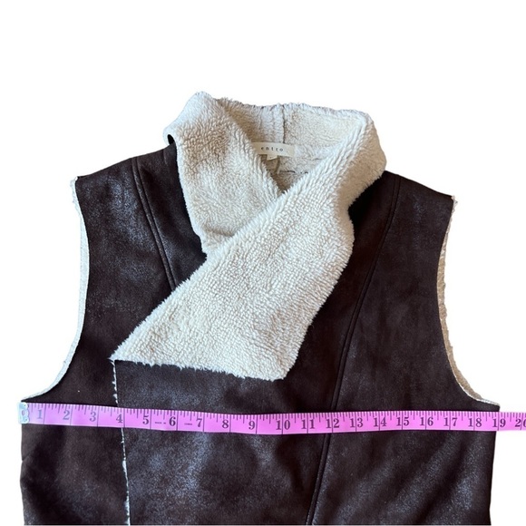 Entro Women’s Brown Faux Leather Soft Lined Waterfall Vest With Pockets, Medium - Picture 8 of 9